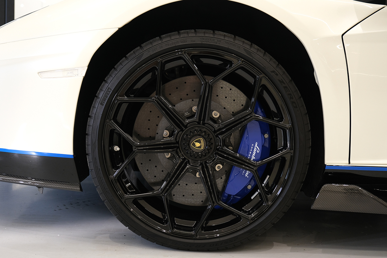 Lamborghini Aventador ランボルギーニ フロントガラスプロテクションフィルム 