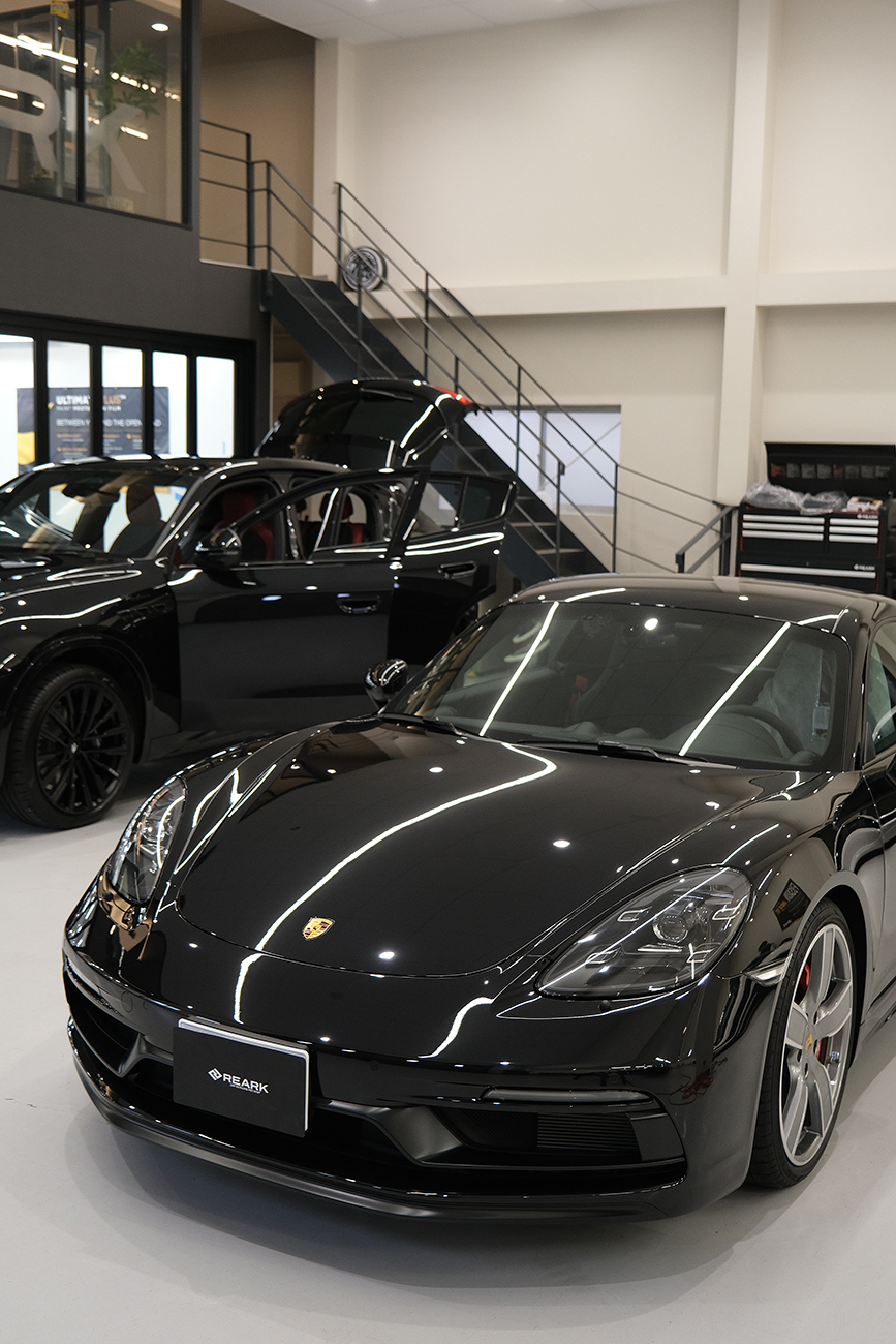 ポルシェ718ケイマンGTS プロテクションフィルム施工