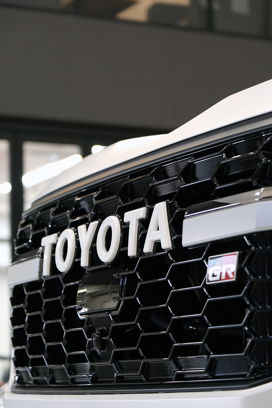 ランクルGRスポーツ マットプロテクションフィルム リアーク施工