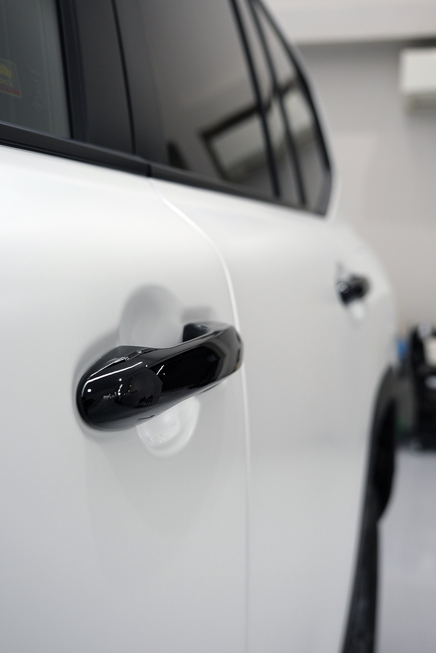 ランクルGRスポーツ マットプロテクションフィルム リアーク施工