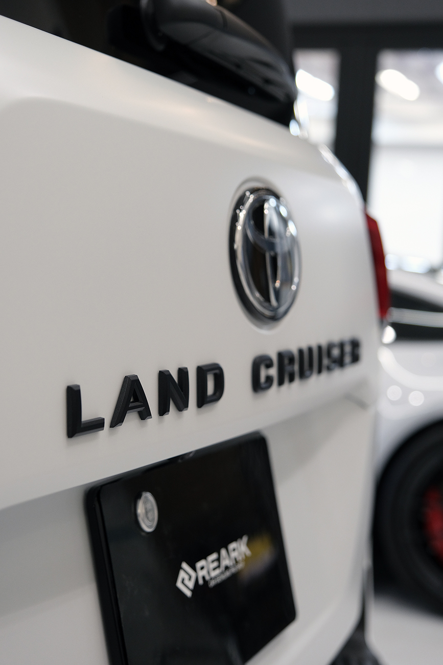 ランクルGRスポーツ マットプロテクションフィルム リアーク施工