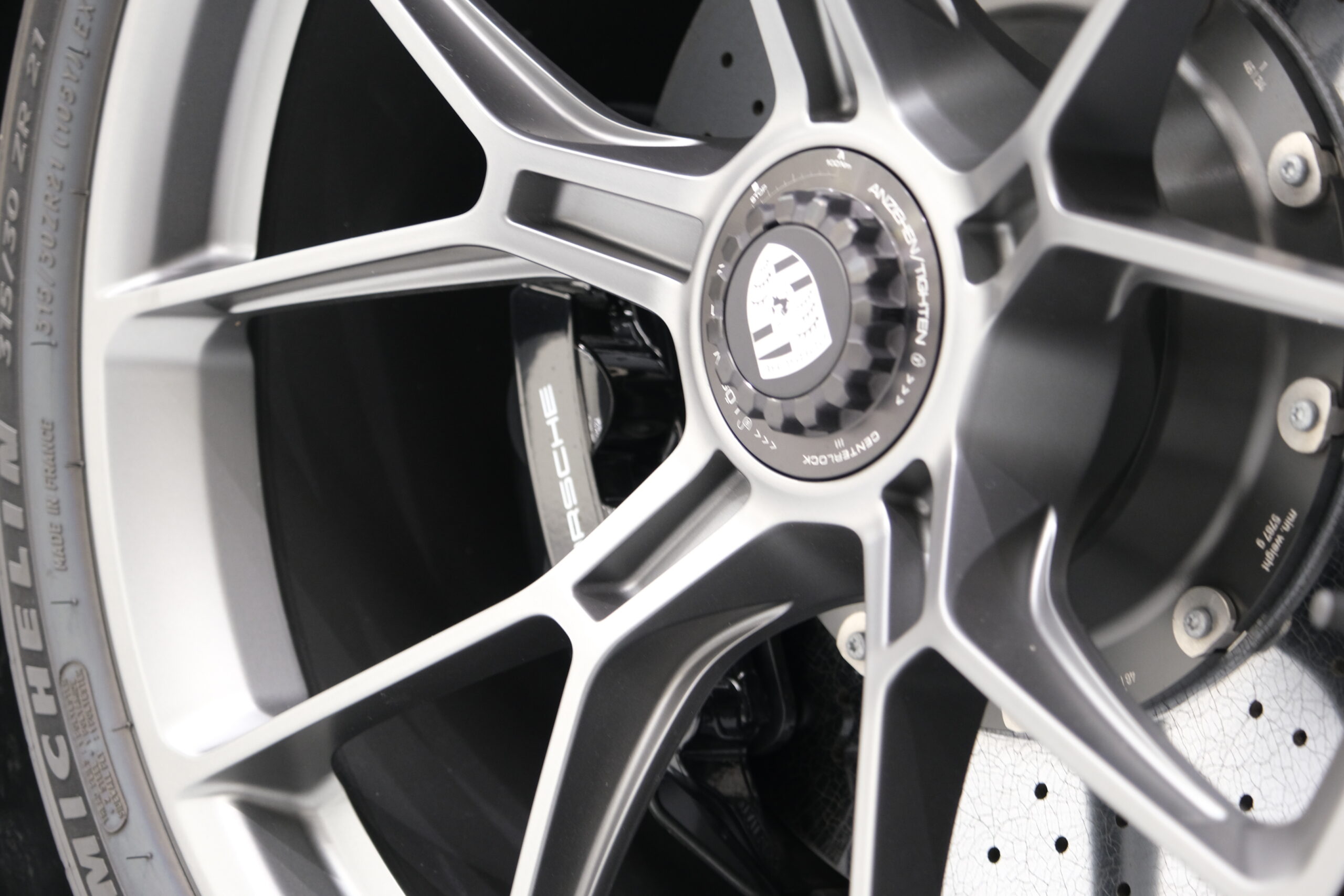 GT3マットプロテクションフィルム施工リアーク