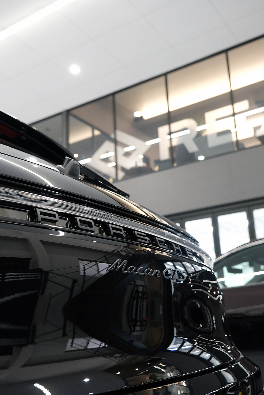 ポルシェ マカンGTS ボディーコーティング リアーク施工