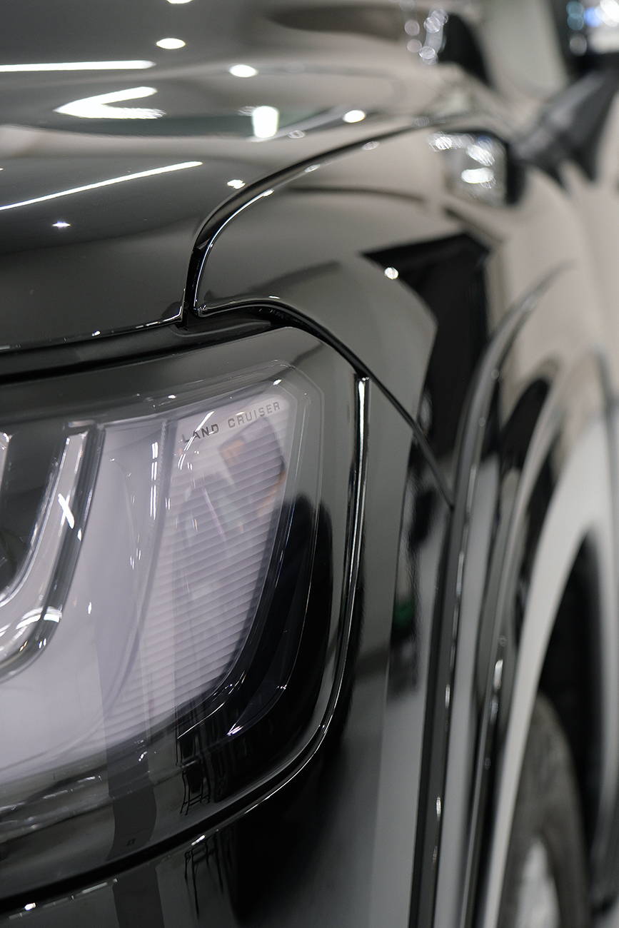 ランクル300 カーコーティングメンテナンス リアーク施工