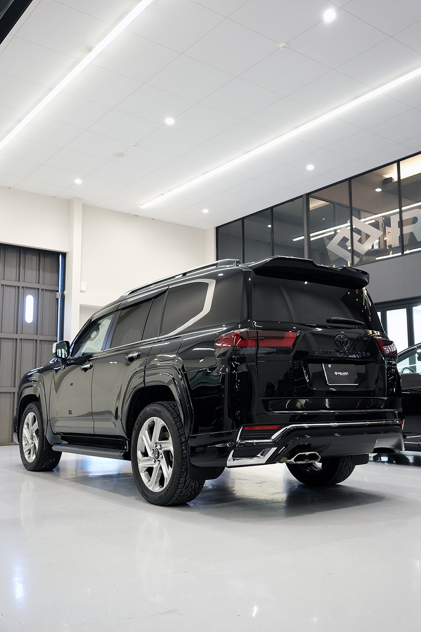 ランクル300 カーコーティングメンテナンス リアーク施工