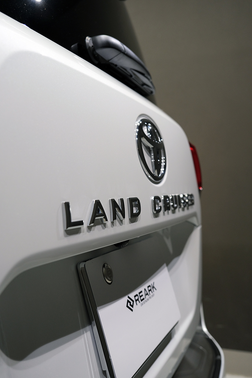 ランクル300 車コーティング リアーク施工