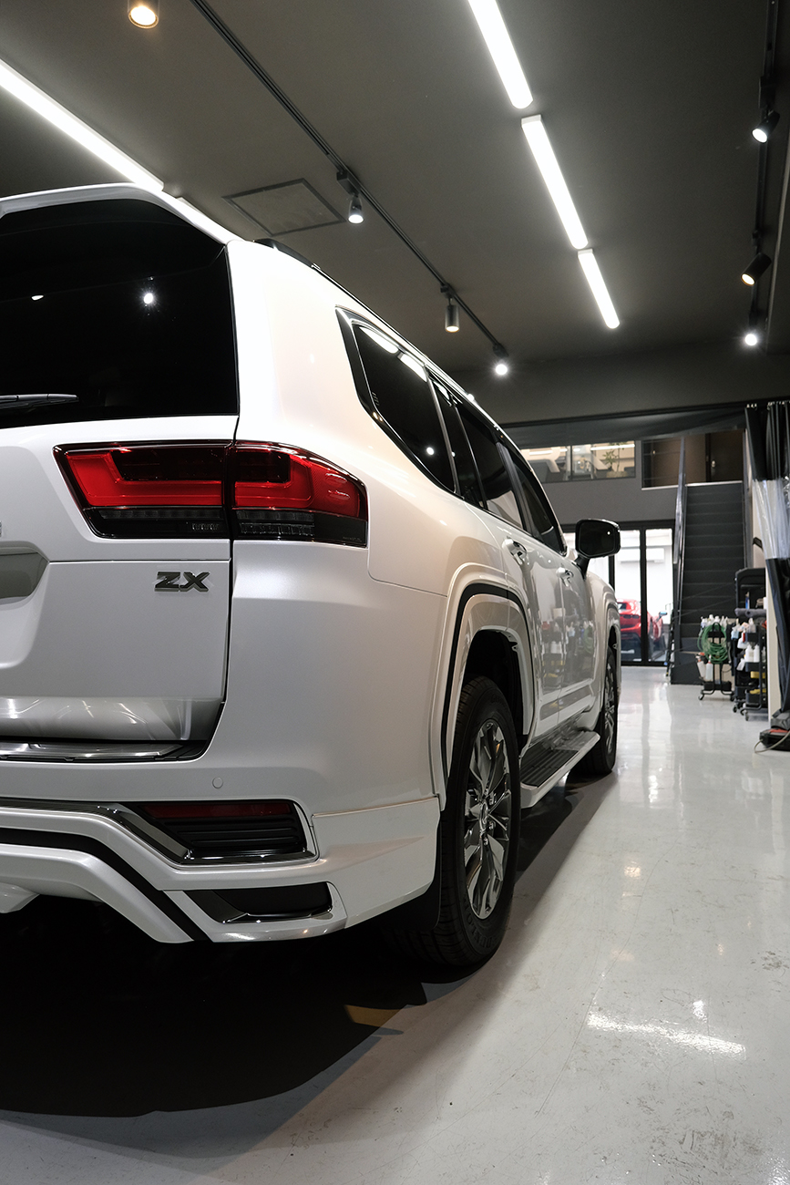 ランクル300 車コーティング リアーク施工