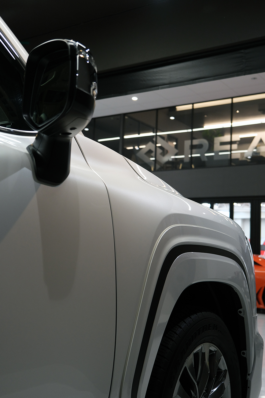 ランクル300 車コーティング リアーク施工