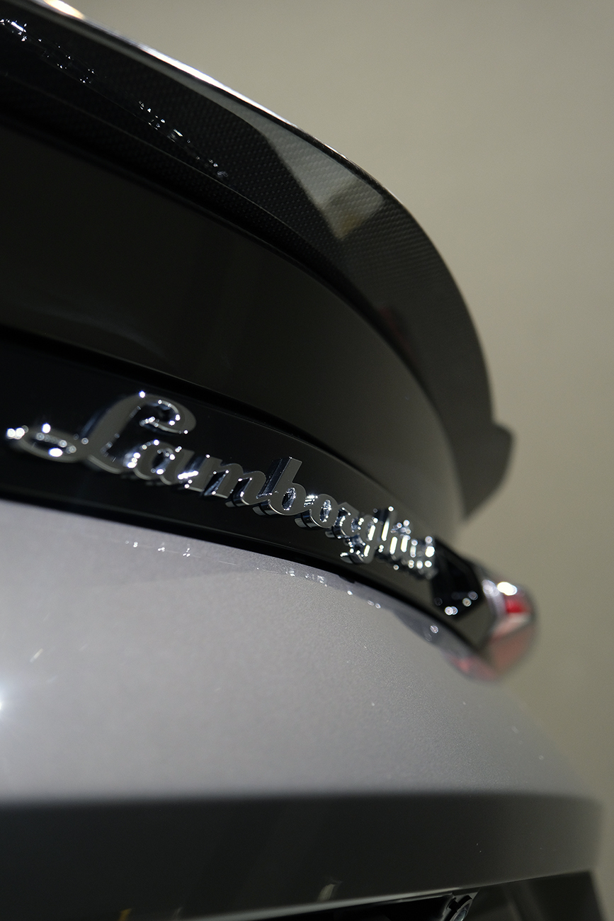 ウルス カーコーティング ホイール リアーク施工