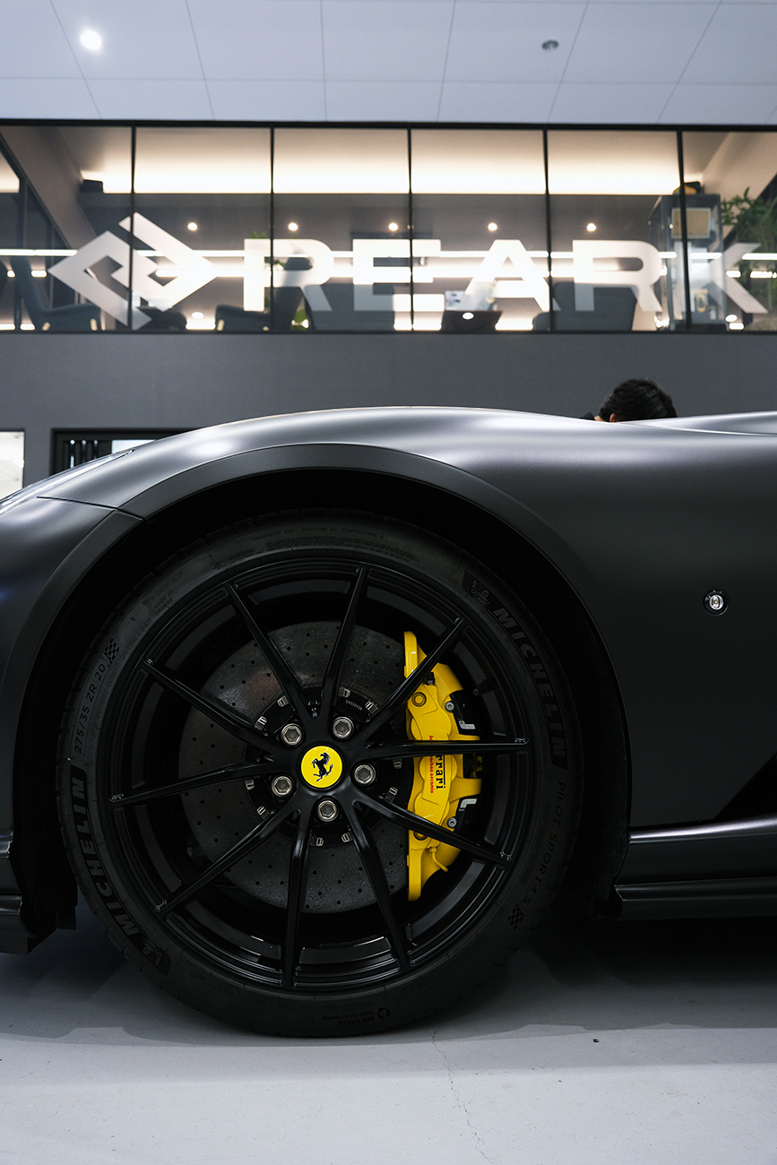 812GTS 艶消し・マットプロテクションフィルム リアーク施工