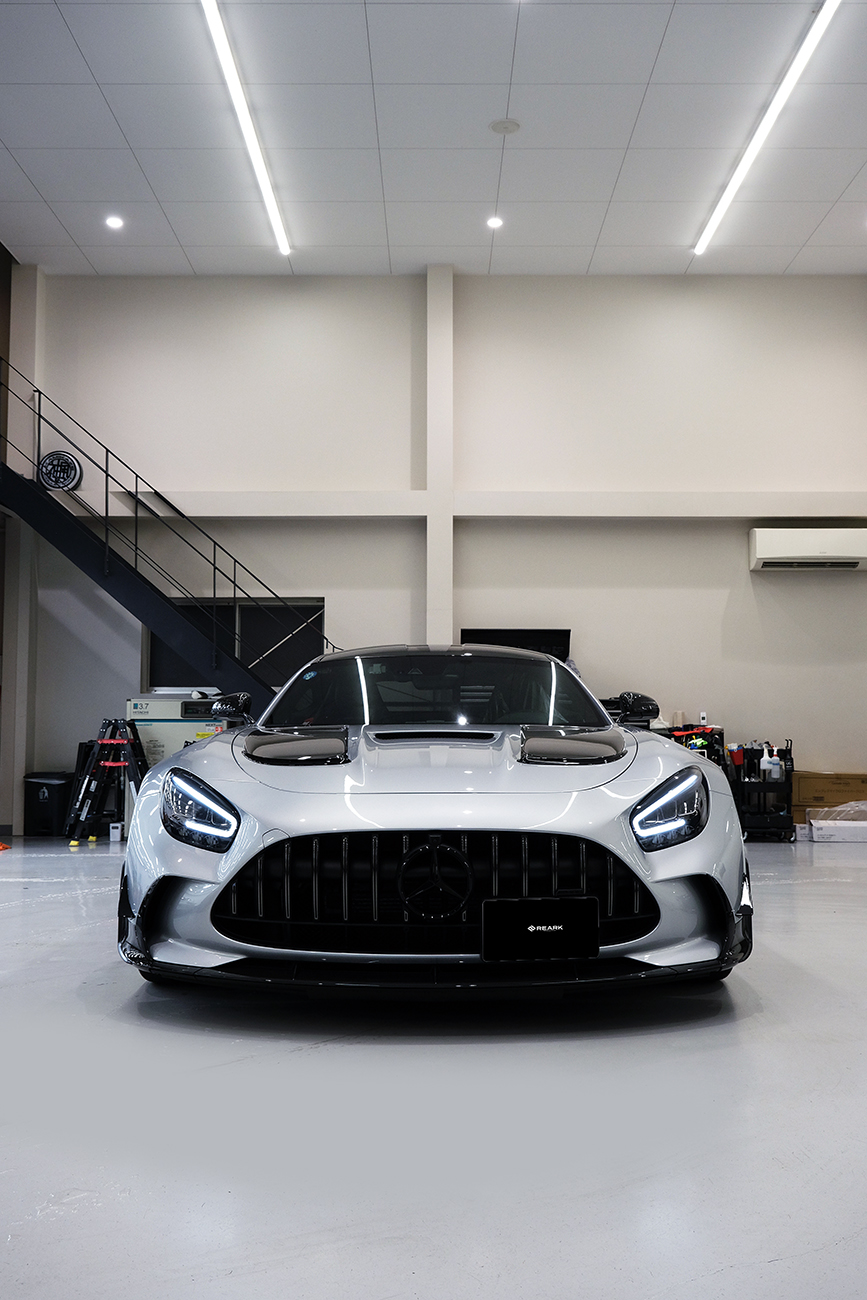 ベンツAMG GT プロテクションフィルム ブラックアウト リアーク