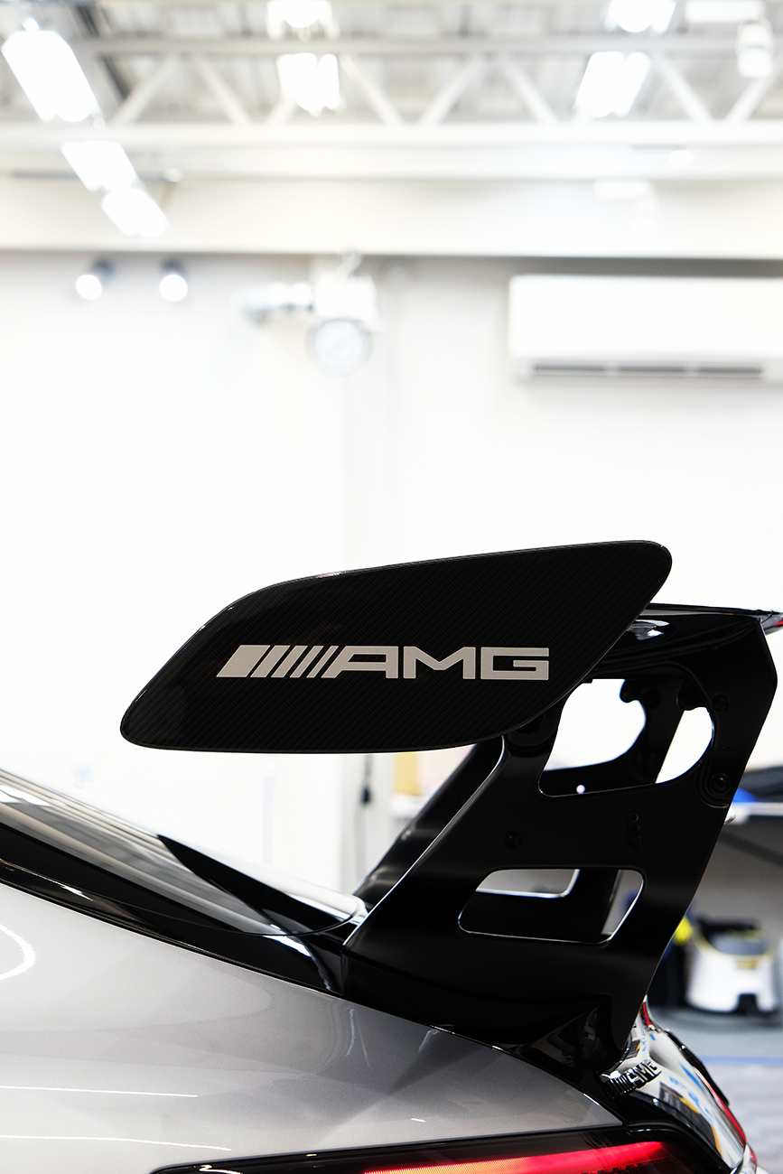ベンツAMG GT プロテクションフィルム ブラックアウト リアーク