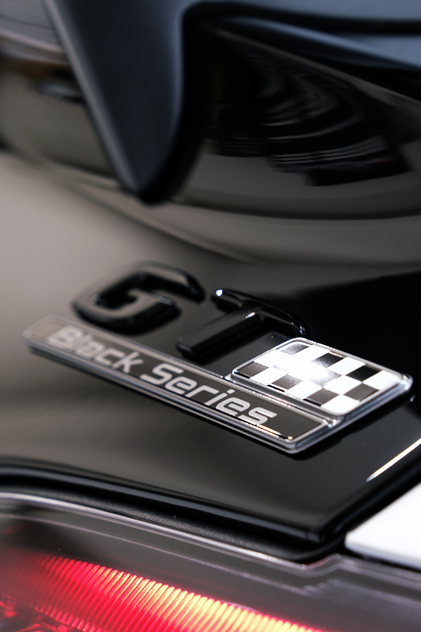 ベンツAMG GT プロテクションフィルム ブラックアウト リアーク
