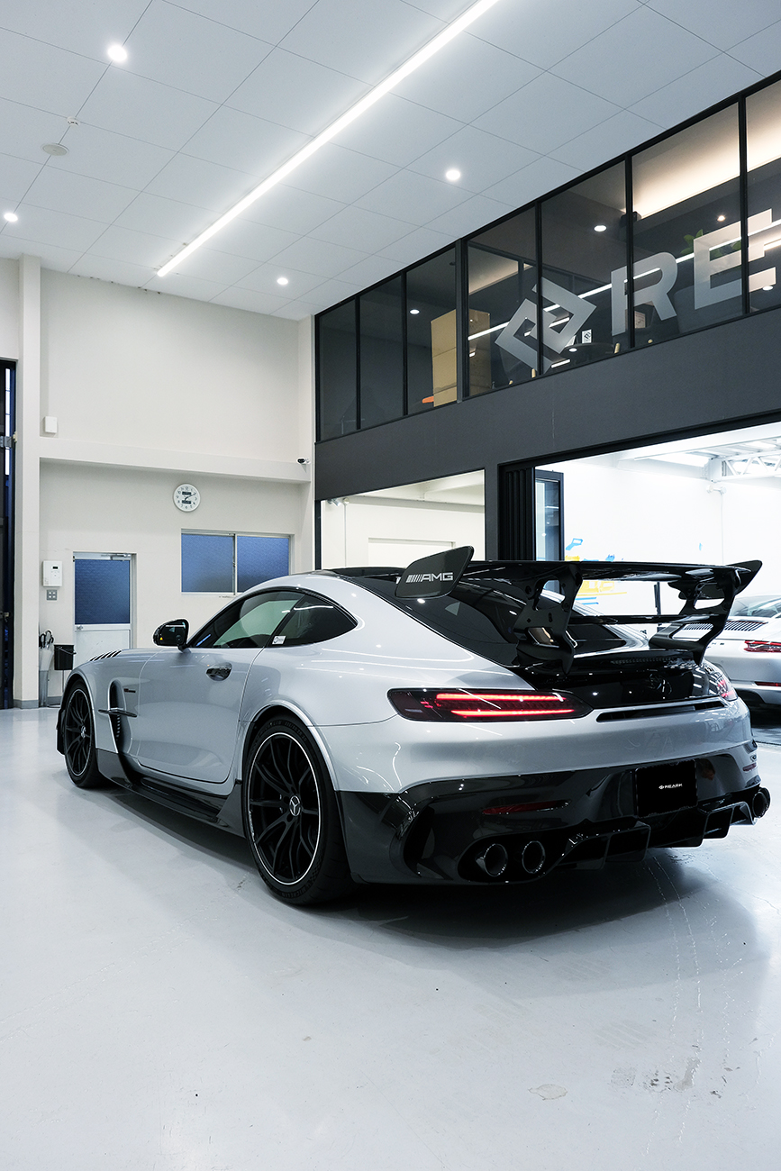 ベンツAMG GT プロテクションフィルム ブラックアウト リアーク