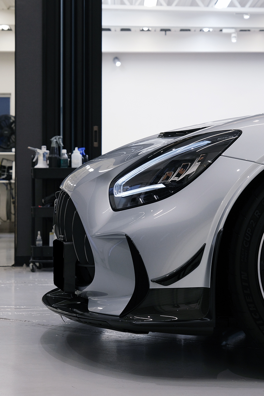 ベンツAMG GT プロテクションフィルム ブラックアウト リアーク