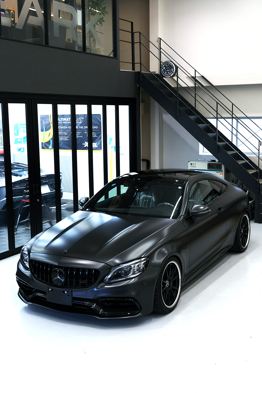 マットプロテクションフィルム 艶消し C63 AMG リアーク施工