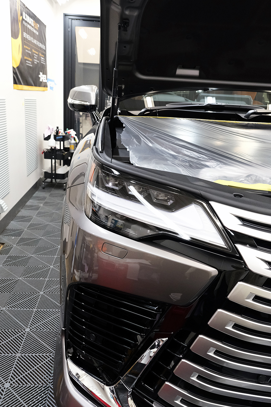 レクサスLX 艶消しマットプロテクションフィルム 施工前 リアーク