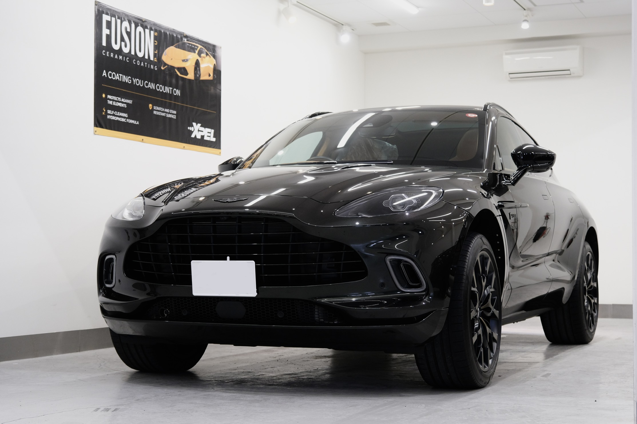 ASTON MARTIN DBX1913Edition コーティング