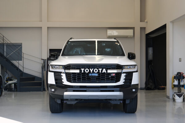 LAND CRUISER GR SPORTマットプロテクションフィルム_リアーク施工実績ブログ
